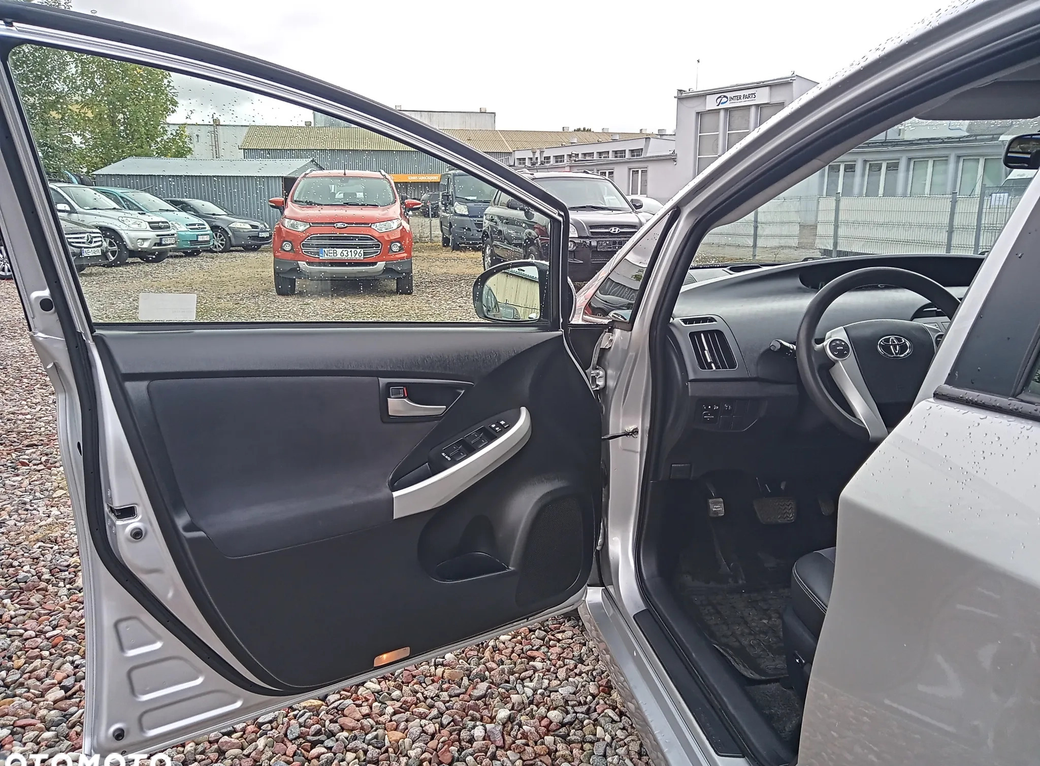 Toyota Prius cena 49900 przebieg: 142530, rok produkcji 2013 z Żnin małe 742